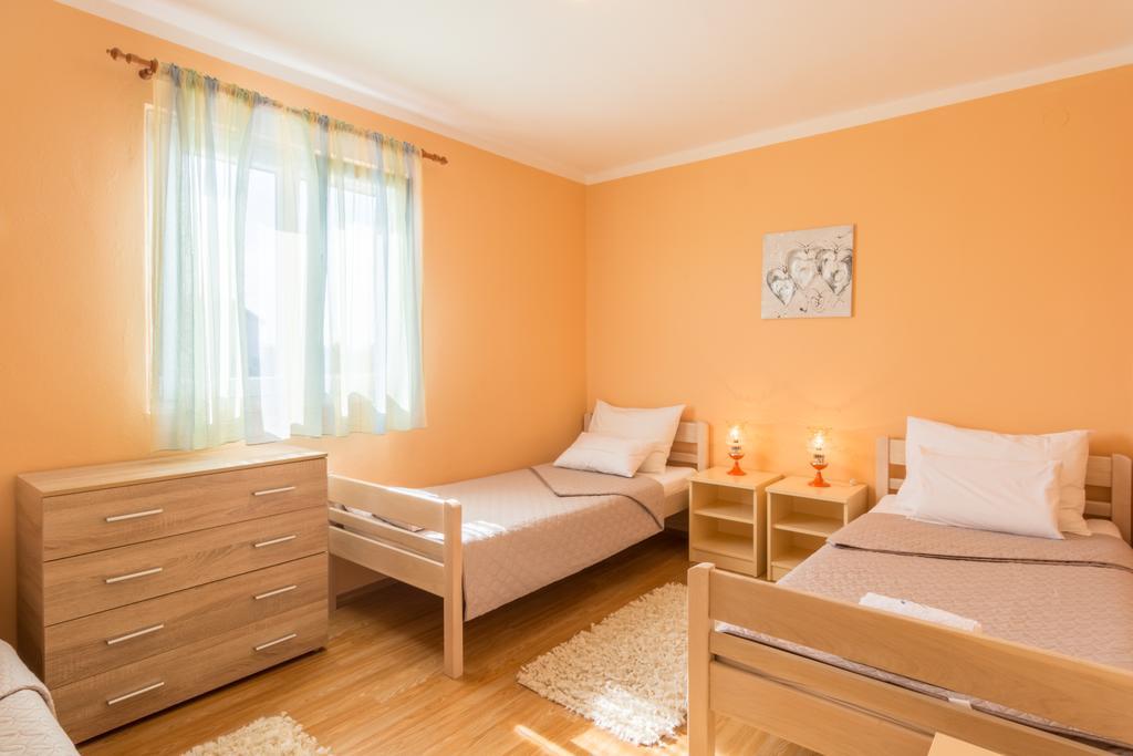 Apartment Boja